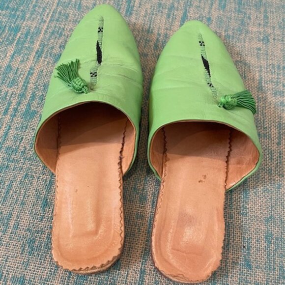Leather Moroccan Slippers - Picture 2 of 4